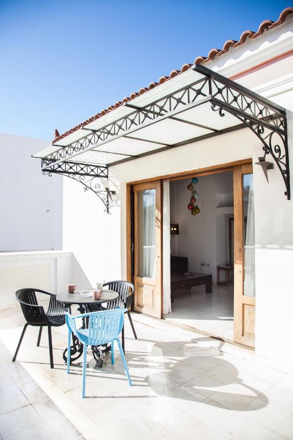 Unique Apt W/ Veranda Walking Distance To Sites Daire Atina Dış mekan fotoğraf